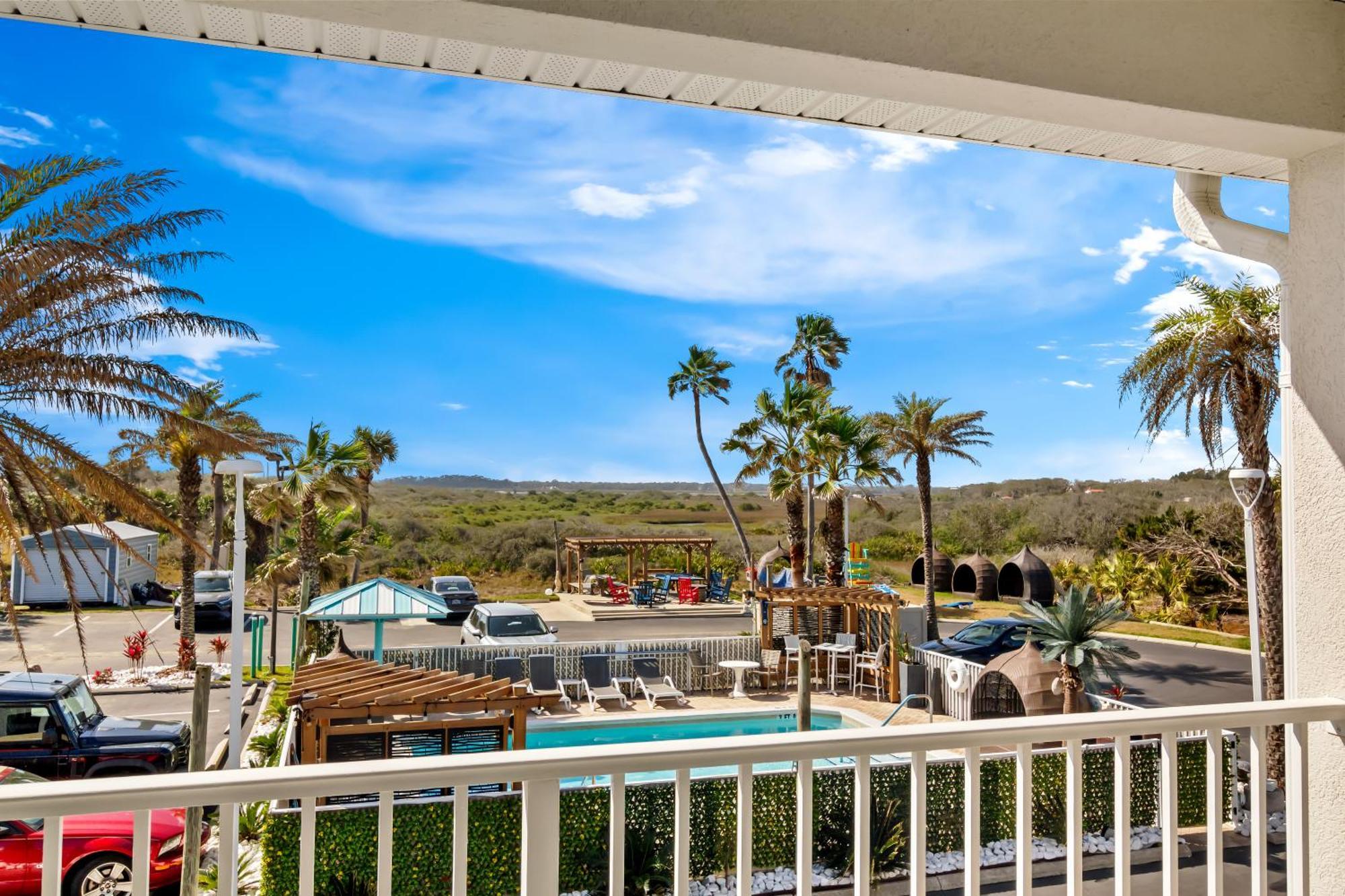 Ocean Sands Beach Inn (Adults Only) Сент-Огастин Экстерьер фото